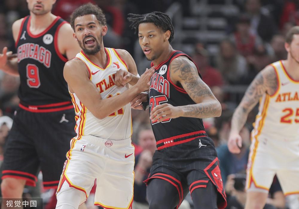 A中扮演着 A中扮演着