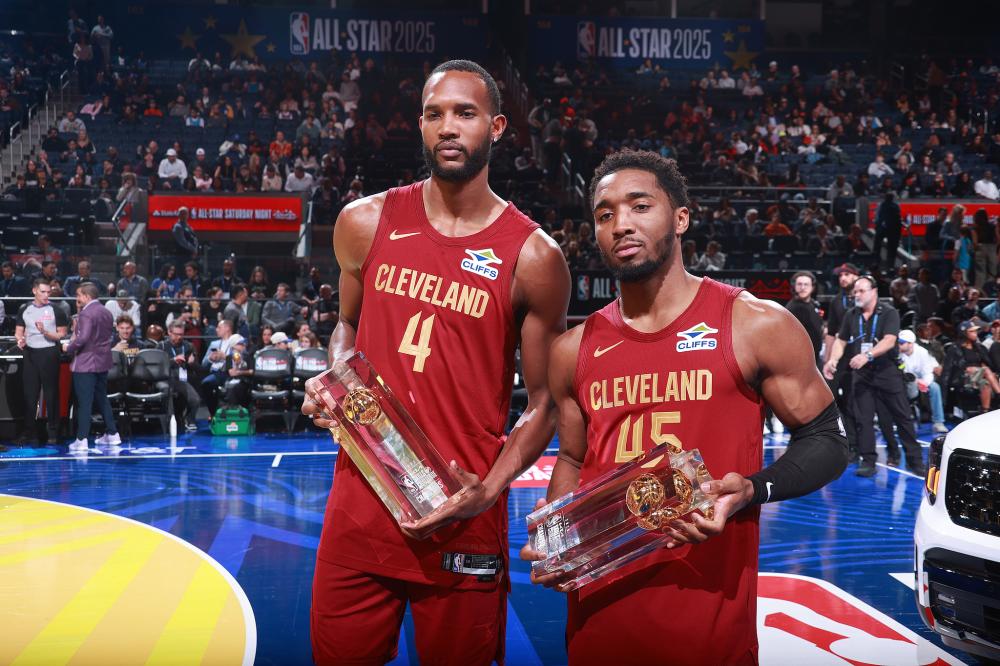 自己依然是 自己依然是